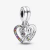 Breloque pendentif amitié en forme de cœurs divisés en pièces de puzzle Breloque pendentif amitié en forme de cœurs divisés en pièces de puzzle