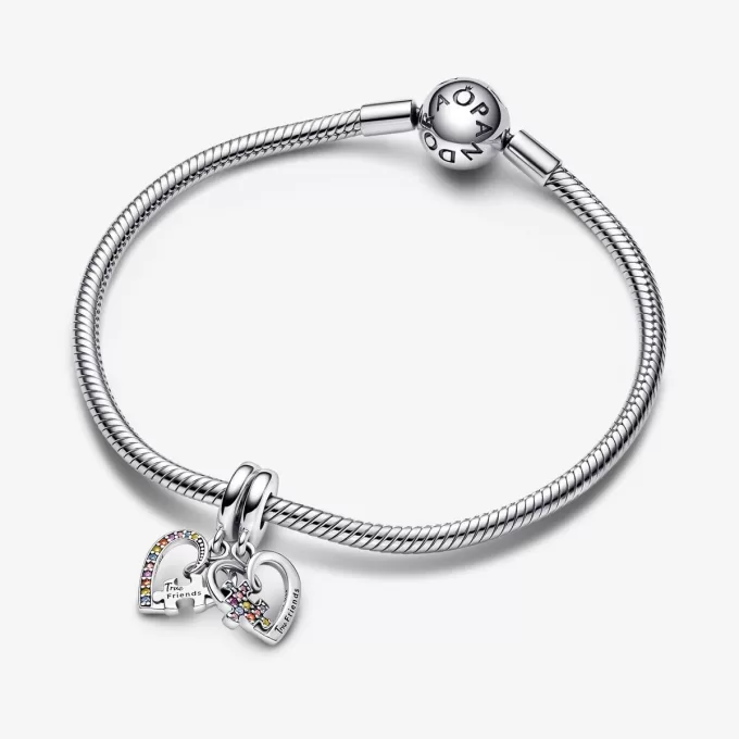 Breloque pendentif amitié en forme de cœurs divisés en pièces de puzzle Breloque pendentif amitié en forme de cœurs divisés en pièces de puzzle